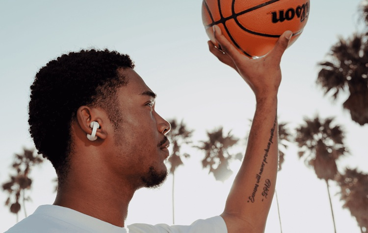Headphones & Earphones for Sports / Fitness