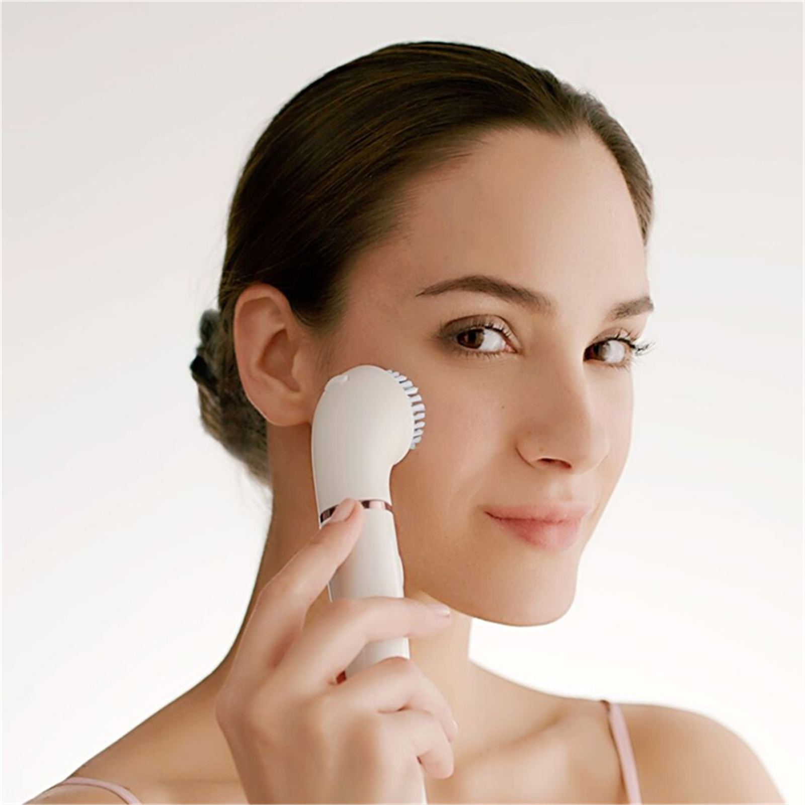 送料無料！【新品未使用】BRAUNのFaceSpaPro SE911 Buy the Braun SE911 FaceSpa Pro 3 in 1 Facial Epilation Skin