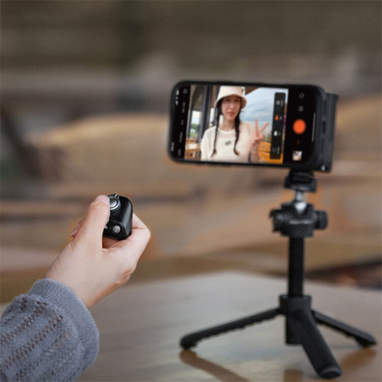 Buy the PGYTECH MagCam 2 Phone Grip (Classic Black) ( P-PG-081