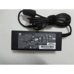HP HPE HP Power Adapter AC 85W T610 Plus 19.5VDC 4.36A 7.4mm Smart Barrel R/A Output - C6 3-Pin AC Input