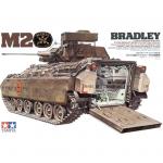 Tamiya Military Miniature Series No.132 - 1/35 - U.S. M2 Bradley Infantry Fighting Vehicle