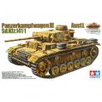 Tamiya Military Miniature Series No.215 - 1/35 - German Panzer III Ausf. L Sd.Kfz. 141/1
